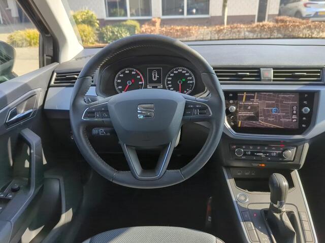 Seat Arona 1.0 TSI 115pk Style Business Intense / Navigatie / Clima / Camera / Do glas / 16"
