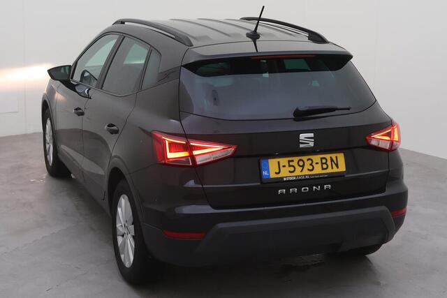 Seat Arona 1.0 TSI 115pk Style Business Intense / Navigatie / Clima / Camera / Do glas / 16"