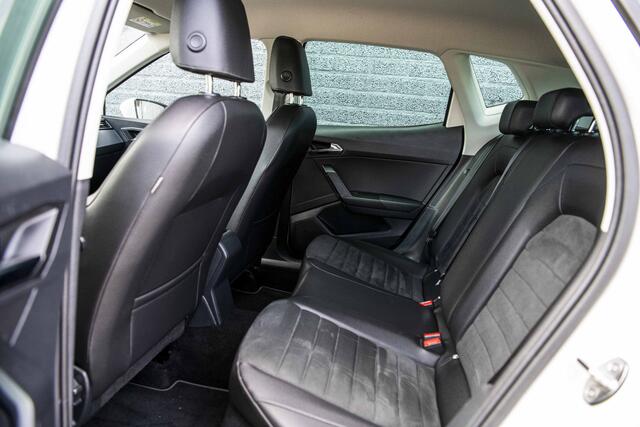 Seat Arona 1.0 TSi 95 pk Style Business Intense | Alcantara | Full LED | Afn. Trekhaak
