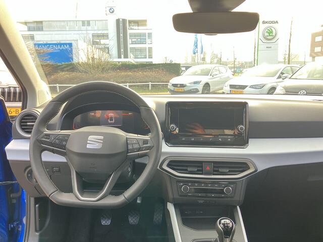 Seat Arona Style 1.0 70 kW / 95 pk EcoTSI SUV 5 versn. Hand | Metallic lak | lichtmetalen velgen
