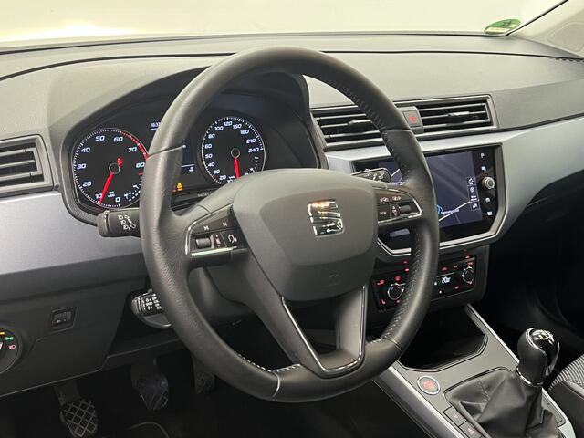 Seat Arona 1.0 TSI Style Business Intense | NAVIGATIE | STOELVERWARMING | CAMERA | KEYLESS |