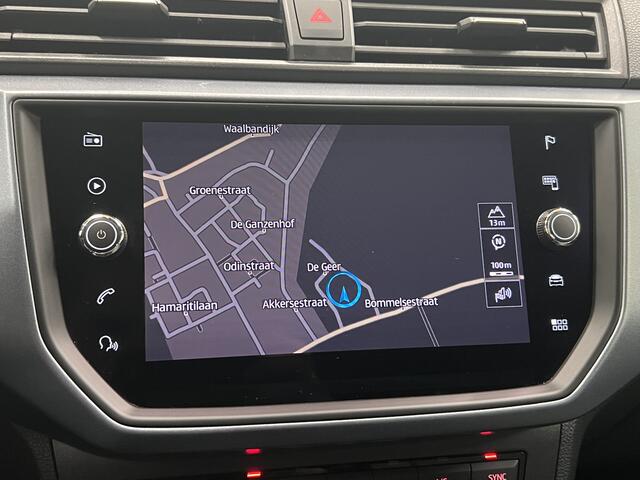 Seat Arona 1.0 TSI Style Business Intense | NAVIGATIE | STOELVERWARMING | CAMERA | KEYLESS |