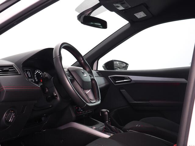 Seat Arona 1.0 TSI Xcellence Business Intense | Noodremassistent | Adaptive Cruise Control | Stoelverwarming | Parkeersensoren achter | Apple CarPlay/ Android Auto