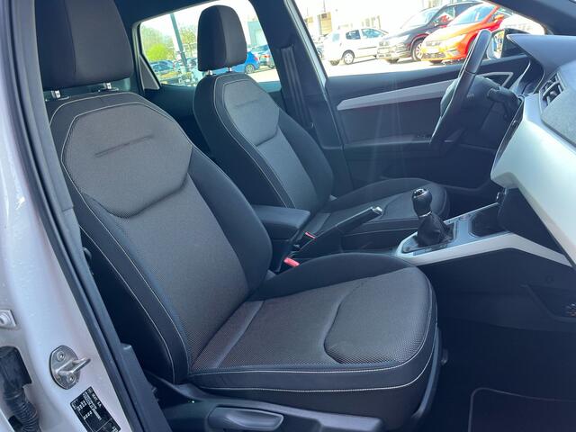 Seat Arona 1.0 TSI Xcellence Launch Edition / Navigatie / Camera / Afneembare trekhaak / 16'' LMV /