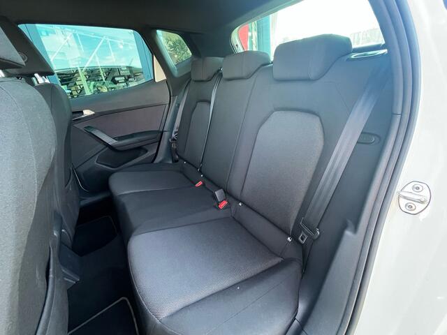 Seat Arona 1.0 TSI Xcellence Launch Edition / Navigatie / Camera / Afneembare trekhaak / 16'' LMV /