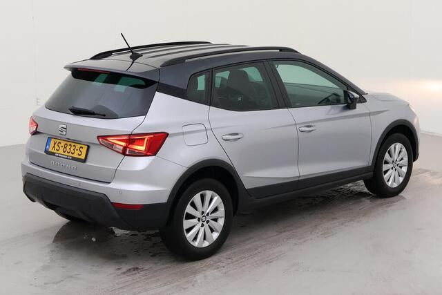 Seat Arona 1.0 TSI Style Business Intense Metallic/ Zwart dak/ Camera/ Keyless Start/ Clima/ Navi/ Parkeersensor / 15 lmv
