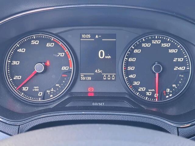 Seat Arona 1.0 TSI Style Business Intense Metallic/ Zwart dak/ Camera/ Keyless Start/ Clima/ Navi/ Parkeersensor / 15 lmv