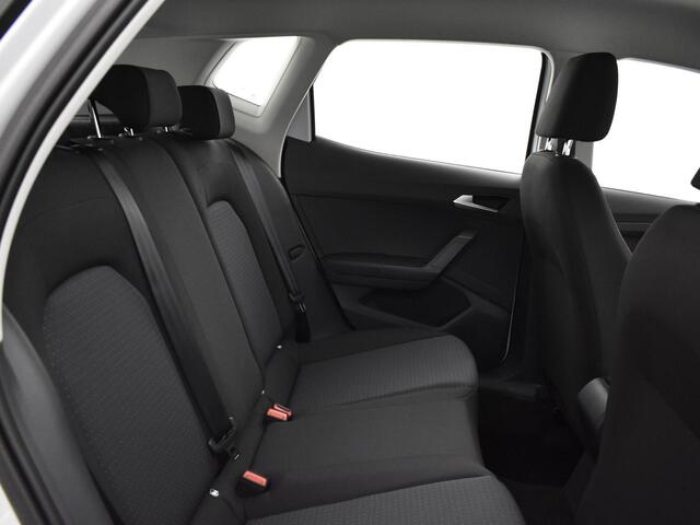 Seat Arona Style 1.0 70 kW / 95 pk EcoTSI SUV 5 versn. Hand | Metallic lak | lichtmetalen velgen | Privatelease 399,- | 3000,- Euro inruilbonus!