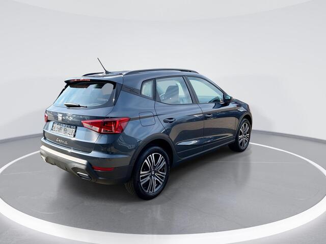 Seat Arona 1.0 Tsi 110pk DSG Style · Apple/Android Car Play · Camera · Park Assist · P-Sensoren · ACC · 17'' Inch · Garantie t/m 25-01-2029 of 100.000km