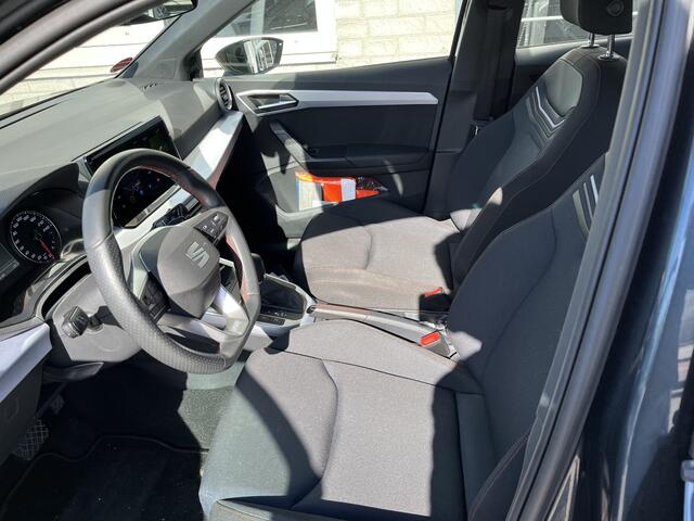 Seat Arona 1.0 TSI FR / AUTOMAAT/ 16.000 KM/ CAMERA/ PARK. SENSOREN/ LED/ STOELVERWARM./ CRUISE/ APP-CONNECT/ NAVI/ CLIMA/ DAB