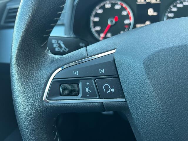 Seat Arona 1.0 TSI Style Business Intense DSG-7 Automaat / Navi / Camera / Keyless / Adaptive cruise control /