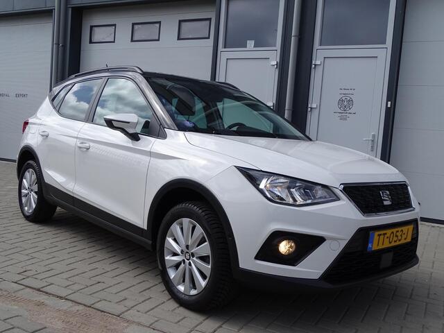 Seat Arona 1.0 TSI Style Business Intense Automaat, Navigatie, Camera, Adaptieve Cruise, Multimedia, Multifunctioneel stuur, Airco/ECC, Dealer onderhouden, CruiseControl, Parkeersensoren, LM-Velgen