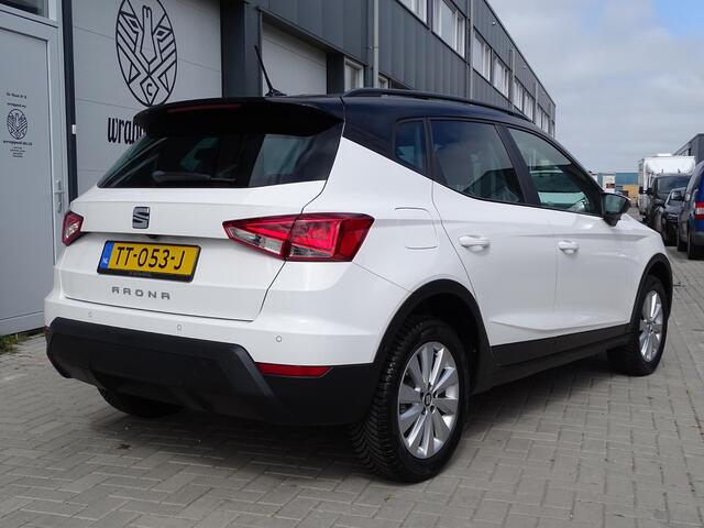 Seat Arona 1.0 TSI Style Business Intense Automaat, Navigatie, Camera, Adaptieve Cruise, Multimedia, Multifunctioneel stuur, Airco/ECC, Dealer onderhouden, CruiseControl, Parkeersensoren, LM-Velgen