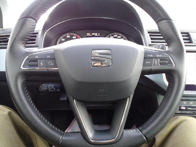 Seat Arona 1.0 TSI Style Business Intense Automaat, Navigatie, Camera, Adaptieve Cruise, Multimedia, Multifunctioneel stuur, Airco/ECC, Dealer onderhouden, CruiseControl, Parkeersensoren, LM-Velgen