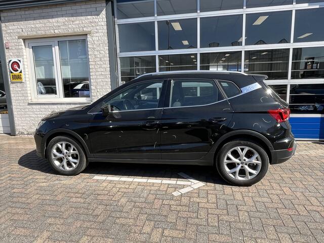 Seat Arona 1.0 TSI FR / AUTOMAAT/ RIJ-MODI/ CLIMA/ STOEL VERWARM./ FULL LINK/ NAVI/ PARK. SENSOREN + CAMERA/ 17" LMV/ CRUISE/ DAB RADIO