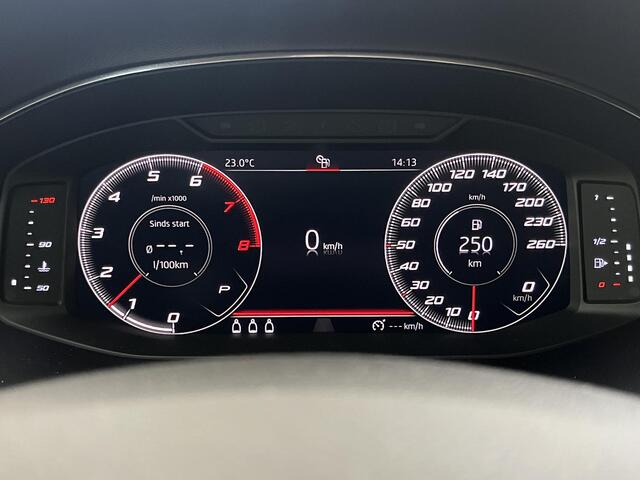 Seat Arona 1.0 TSI FR Business Intense / Digitaal Dashboard / Afneembare Trekhaak / Navigatie / Climate Control /