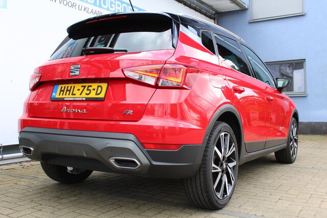 Seat Arona 1.0 TSI FR Business Connect | Incl. 12 maanden Garantie | Adaptive cruise controle | Achteruitrijcamera | Keyless entry/start | Parkeersensoren V+A | Digital Cockpit | Apple CarPlay/Android Auto | Navigatie | Climate controle | Schakelmogelijkheid aan st