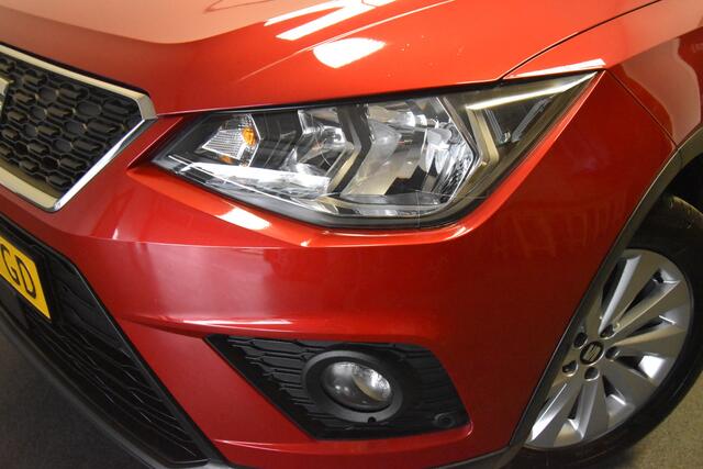 Seat Arona 1.0 TSI Style Business Intense , CLIMATR , NAVI , A UITRIJ CAM , CR CONTROL ,