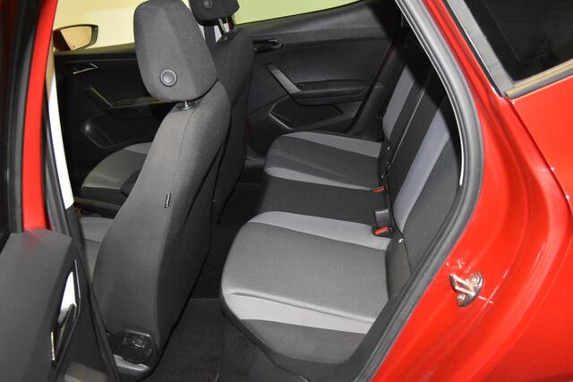 Seat Arona 1.0 TSI Style Business Intense , CLIMATR , NAVI , A UITRIJ CAM , CR CONTROL ,
