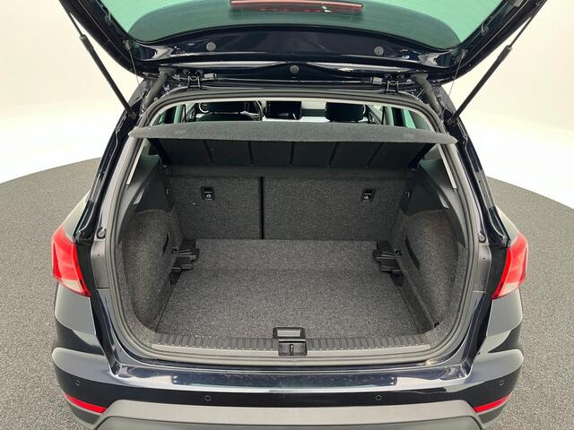 Seat Arona 1.0 TSi Style Business Intense | Cruise Control | CarPlay | Navigatie | Bluetooth | Stoelverwarming | Parkeersensoren Achter | 16 Inch | 52.331 Km!!