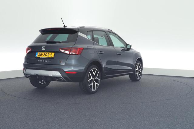 Seat Arona 1.0 TSI 116pk DSG FR Business Intense Trekhaak Camera Keyless Navigatie