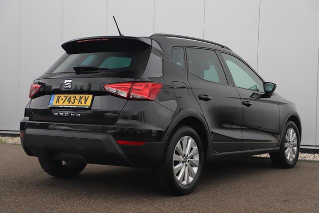 Seat Arona 1.0 TSI Style Business Intense Navigatie Achteruitrijcamera Keyless Adaptive Cruise Carplay Android 16 inch LMV