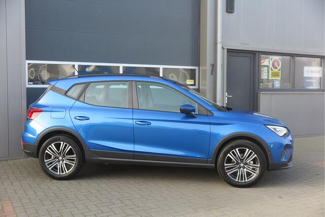 Seat Arona 1.0 TSI 110pk DSG COPA , LED Koplampen, Camera ,Parkeersensoren , Cruise-control, Navigatie via Carplay, Virtual cockpit, etc. Fabrieksgarantie t/m 25-01-2026