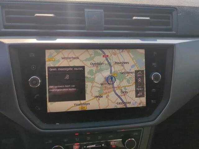 Seat Arona 1.0 TSI Style Business Intense / Navigatie / Camera / Climate controle / Parkeersensoren V+A /