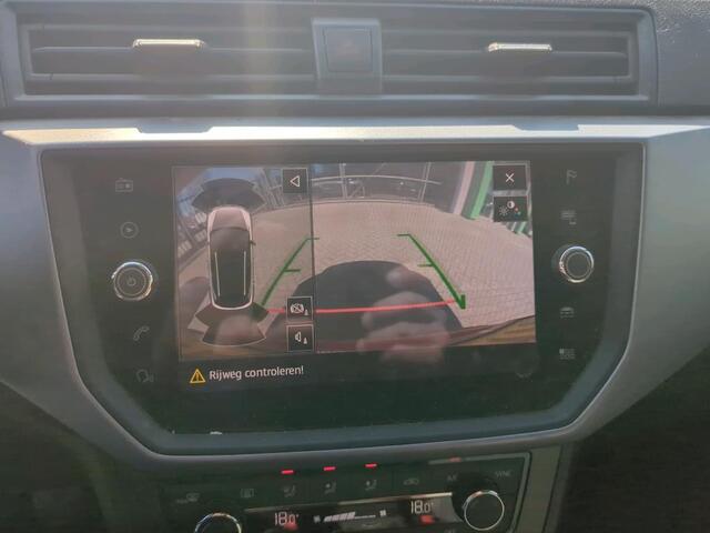 Seat Arona 1.0 TSI Style Business Intense / Navigatie / Camera / Climate controle / Parkeersensoren V+A /