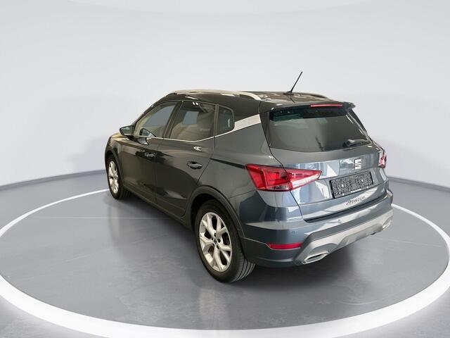 Seat Arona 1.0 Tsi 110pk DSG FR · Camera · Apple/Android Car Play · Park Assist · Navi · Cruise Control · 17'' Inch ·