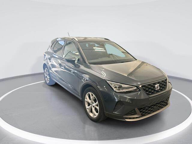 Seat Arona 1.0 Tsi 110pk DSG FR · Camera · Apple/Android Car Play · Park Assist · Navi · Cruise Control · 17'' Inch ·