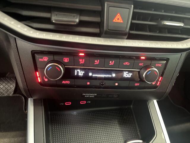 Seat Arona 1.0 Tsi 110pk DSG FR · Camera · Apple/Android Car Play · Park Assist · Navi · Cruise Control · 17'' Inch ·