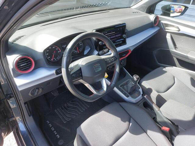 Seat Arona 1.0 TSI FR 115PK l Trekhaak l Achteruitrijcamera l Driving Profiles l Park Assist l Full Led Koplampen