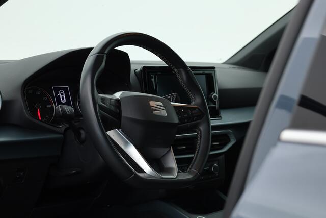 Seat Arona 1.0 TSI Xperience | Navi by App | Stoelverw. | Keyless | PDC A | Clima | LED