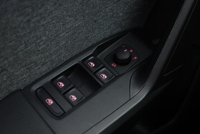 Seat Arona 1.0 TSI Xperience | Navi by App | Stoelverw. | Keyless | PDC A | Clima | LED