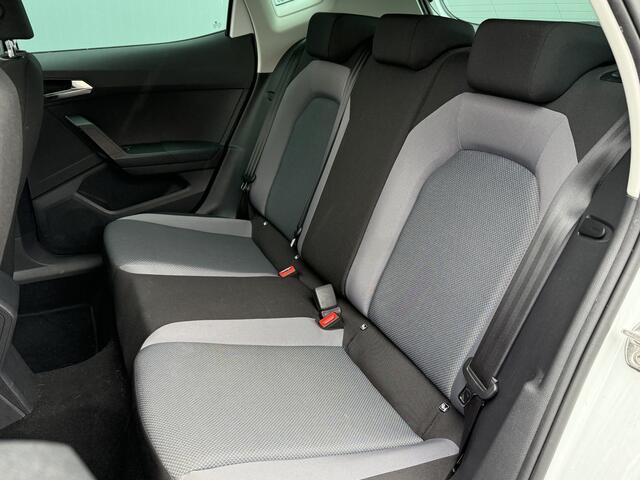 Seat Arona BWJ 2018 1.0 TSI 96 PK Style Business Intense APPLE CARPLAY | ANDROID AUTO | NAVI | CLIMA | ADAPTIVE CRUISE | CAMERA | LMV | PDC