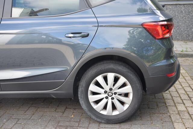 Seat Arona 1.0 TSI Style | Cruise control | Apple carplay/android | Parkeersensoren achter |