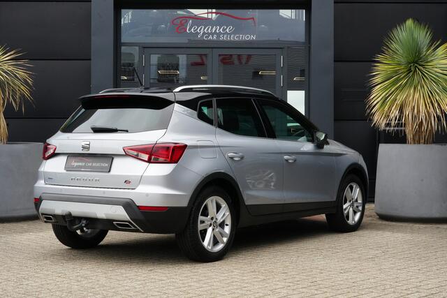 Seat Arona 1.0 TSI Xcellence Business Intense 116 PK Navigatie/Trekhaak/Stoelverwarming