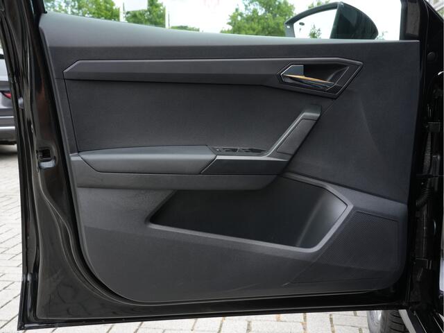 Seat Arona 1.0 TSI Style Business Intense | Navigatie | Climate Control | Camera | Android/Apple Carplay