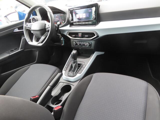 Seat Arona 1.0 TSI Style Business Connect | full led | camera | parkeer assistent | adaptive cruise
