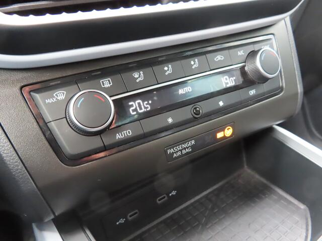 Seat Arona 1.0 TSI Style Business Connect | full led | camera | parkeer assistent | adaptive cruise
