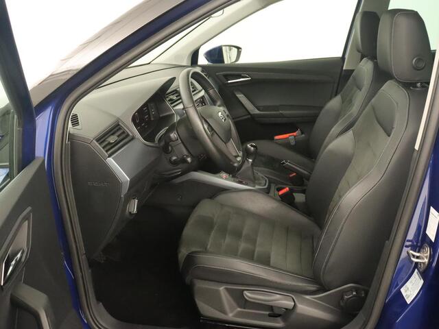 Seat Arona 1.0 TSI Style Business Intense Plus | Carplay | Camera | Adaptive cruise | Climate control | Stoelverwarming | Navigatie | Full LED | Virtual Cockpit | Getint glas