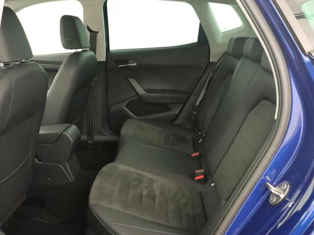 Seat Arona 1.0 TSI Style Business Intense Plus | Carplay | Camera | Adaptive cruise | Climate control | Stoelverwarming | Navigatie | Full LED | Virtual Cockpit | Getint glas
