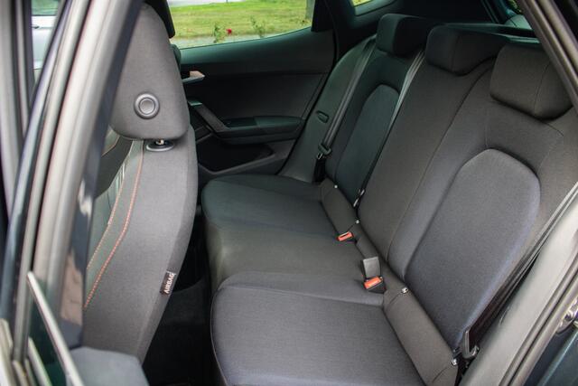 Seat Arona 1.0 TSI FR Business Connect | Trekhaak | Achteruitrijcamera |