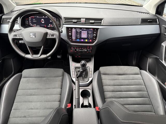 Seat Arona 1.0 TSI Style Business Intense Plus / Trekhaak / Digital Cockpit / Achteruitrij Camera / Stoel Verwarming /