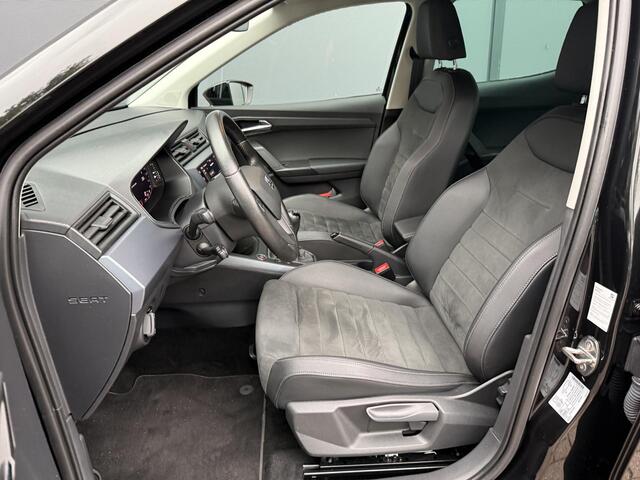 Seat Arona 1.0 TSI Style Business Intense Plus / Trekhaak / Digital Cockpit / Achteruitrij Camera / Stoel Verwarming /