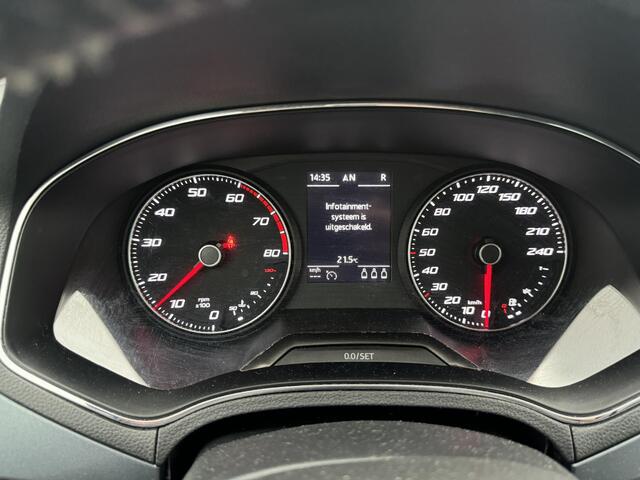 Seat Arona 1.0 TSI Style Business Intense 115pk |Apple Carplay/ Android auto | Achteruitrijcamera