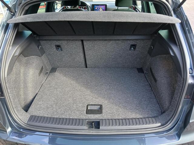 Seat Arona 1.0 TSI FR DSG-7 Business Connect