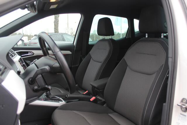 Seat Arona 1.0 TSI FR Xcellence Business Intense / Navigatie / Parkeerhulp achter / LED / 17'' / Stoelverwarming / DAB / Cruise Control Adaptief
