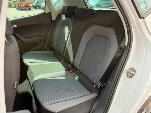 Seat Arona 1.0 TSI Style Business Intense Carplay Dealeronderhouden Cruise Clima Navi Camera